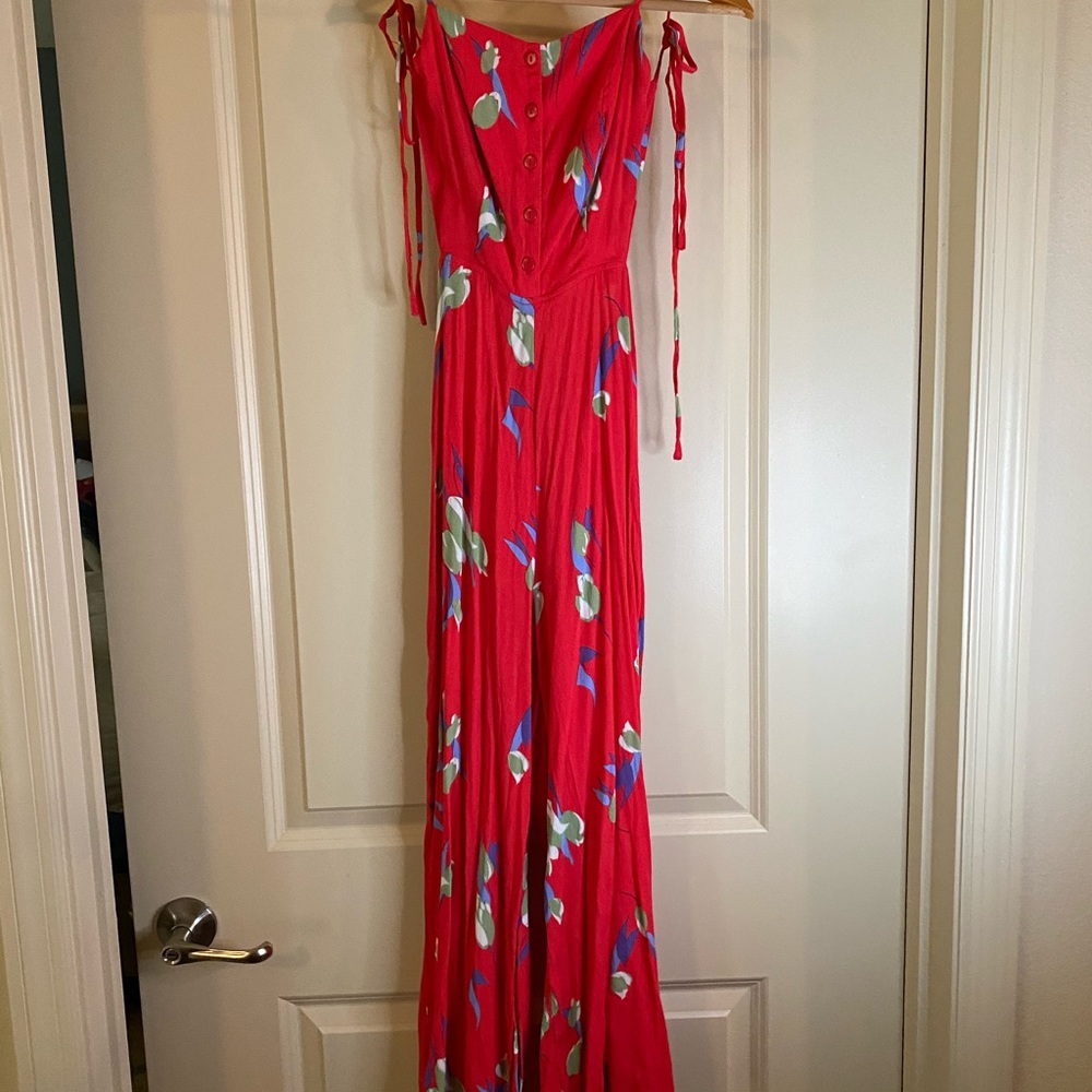 Cropped backless pantsuit with tie straps